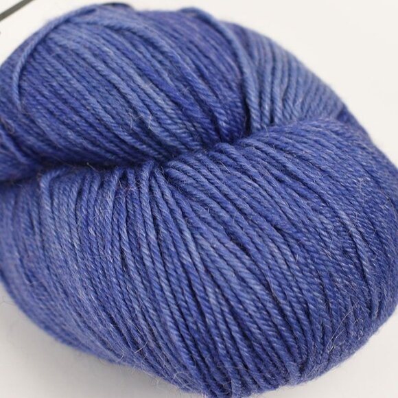 Plucky Knitter Nifty One Hit Wonder Yarn 310 Yds Merino Cashmere Nettle Blend - Picture 2 of 3